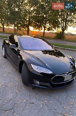 Tesla Model S 2015 Tesla Model S 2015