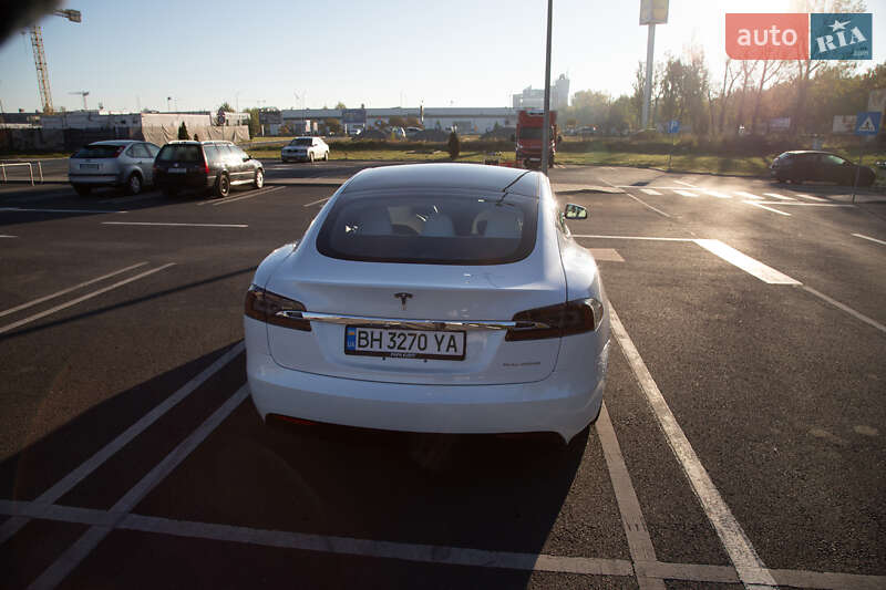 Ліфтбек Tesla Model S 2020 в Одесі