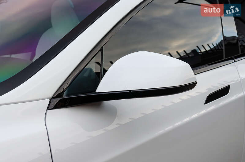 Ліфтбек Tesla Model S 2023 в Києві фото 17 Ліфтбек Tesla Model S 2023 в Києві