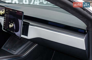 Лифтбек Tesla Model S 2023 в Киеве