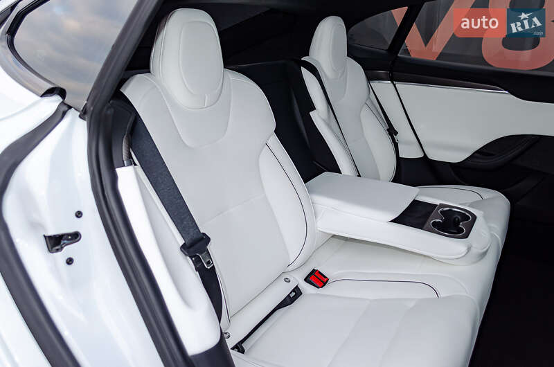 Ліфтбек Tesla Model S 2023 в Києві фото 36 Ліфтбек Tesla Model S 2023 в Києві