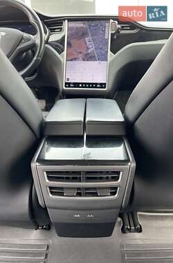 Ліфтбек Tesla Model S 2018 в 