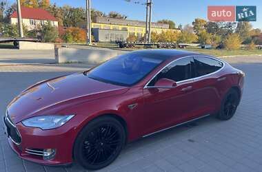 Tesla Model S 2015 Tesla Model S 2015