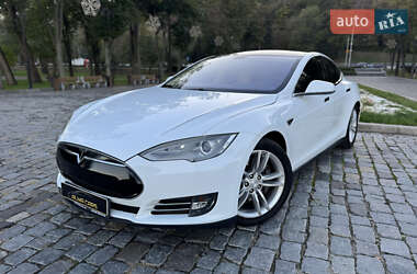 Tesla Model S 2013