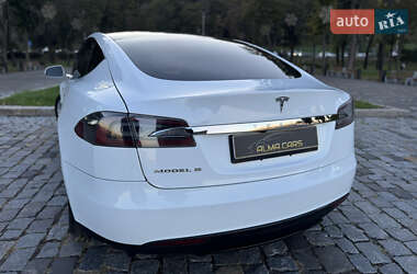 Ліфтбек Tesla Model S 2013 в Києві