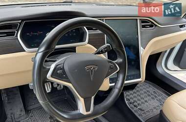 Лифтбек Tesla Model S 2014 в Днепре