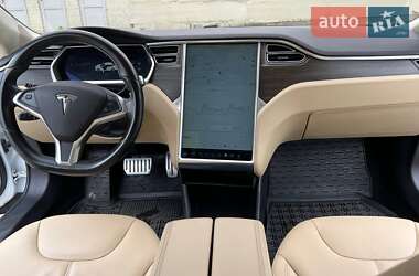 Лифтбек Tesla Model S 2014 в Днепре