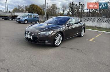 Ліфтбек Tesla Model S 2013 в Києві