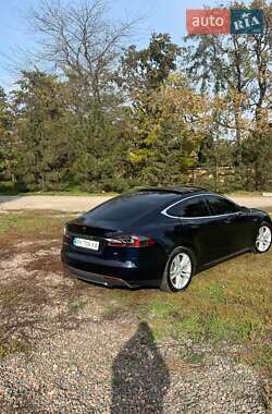 Ліфтбек Tesla Model S 2014 в Одесі