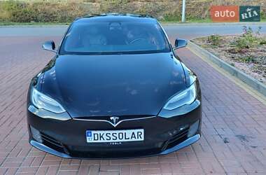 Ліфтбек Tesla Model S 2017 в Полтаві