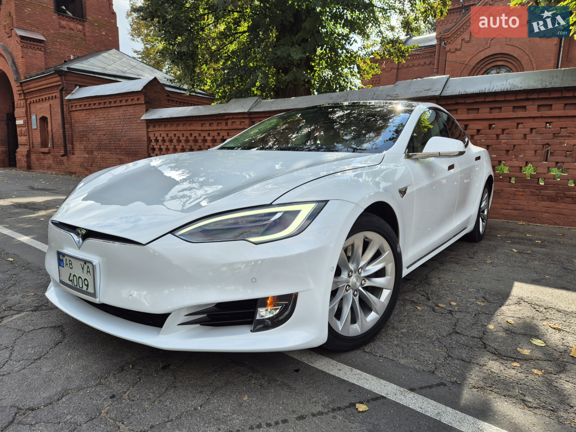 2016 Tesla Model S - мініатюра 2
