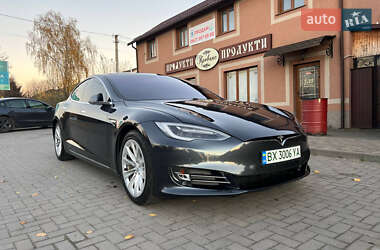 Лифтбек Tesla Model S 2016 в Красилове