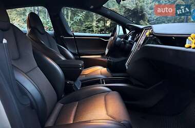 Лифтбек Tesla Model S 2017 в 