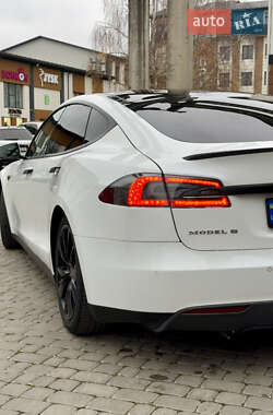 Лифтбек Tesla Model S 2013 в Коломые