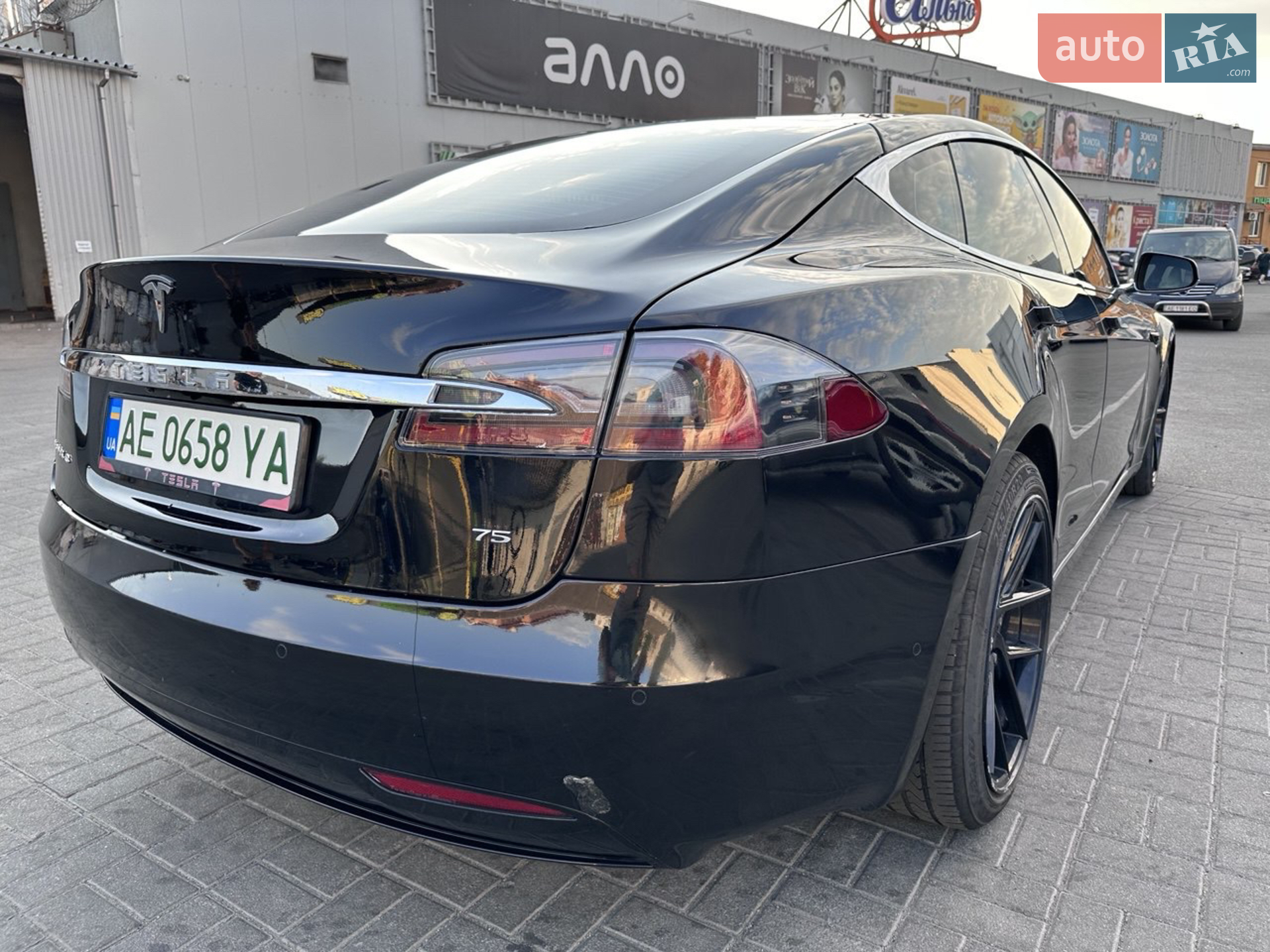 2017 Tesla Model S - мініатюра 18