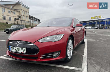 Лифтбек Tesla Model S 2014 в Виннице