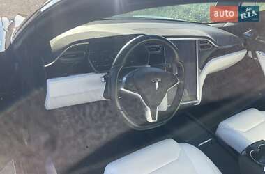 Лифтбек Tesla Model S 2017 в Кропивницком