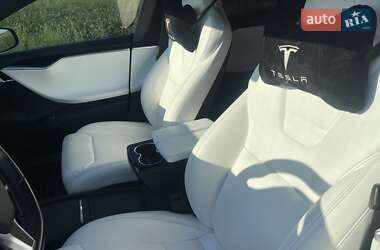 Лифтбек Tesla Model S 2017 в Кропивницком