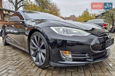 Ліфтбек Tesla Model S 2016 в Сумах