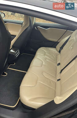 Лифтбек Tesla Model S 2013 в Киеве