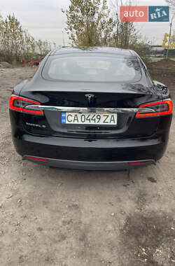 Лифтбек Tesla Model S 2013 в Киеве