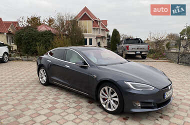 Ліфтбек Tesla Model S 2018 в Южноукраїнську