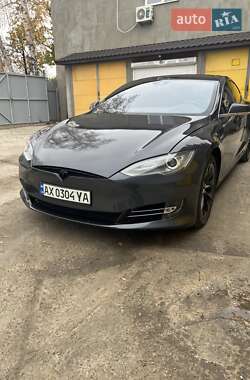 Tesla Model S 2016