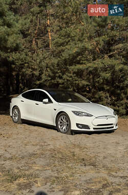 Лифтбек Tesla Model S 2016 в Харькове