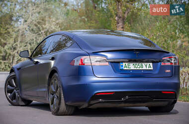 Лифтбек Tesla Model S 2021 в Днепре