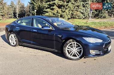 Лифтбек Tesla Model S 2013 в Луцке