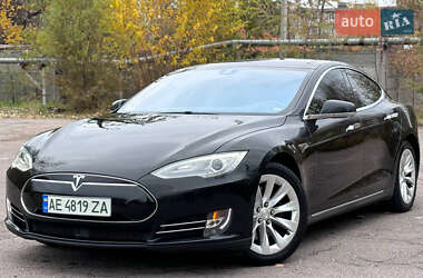Tesla Model S 2015 Tesla Model S 2015
