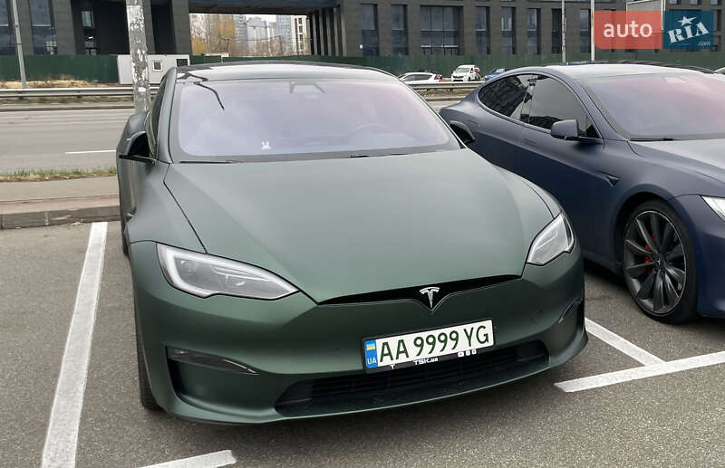 Лифтбек Tesla Model S 2022 в 