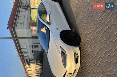 Ліфтбек Tesla Model S 2015 в 