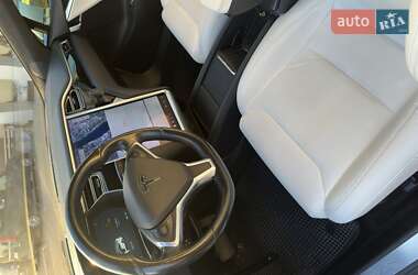 Ліфтбек Tesla Model S 2015 в 