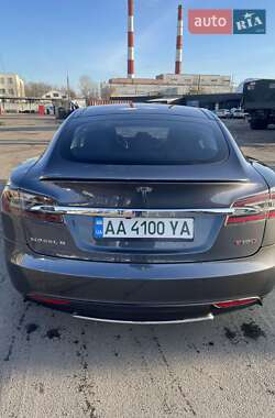 Лифтбек Tesla Model S 2014 в 