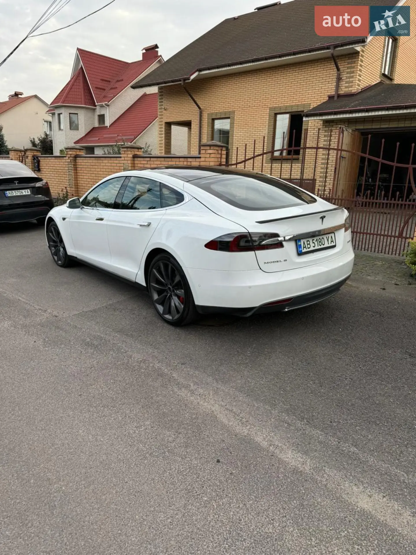 2014 Tesla Model S - мініатюра 4