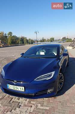 Tesla Model S 2018