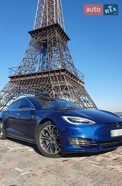 Ліфтбек Tesla Model S 2018 в Харкові