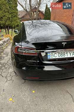 Лифтбек Tesla Model S 2017 в 