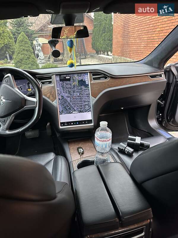 Ліфтбек Tesla Model S 2017 в Харкові