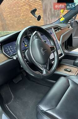 Лифтбек Tesla Model S 2017 в 