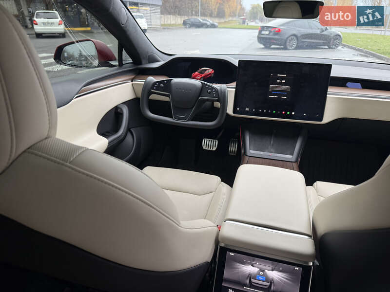 Лифтбек Tesla Model S 2022 в Виннице