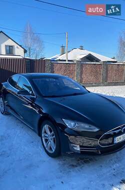 Tesla Model S 2013