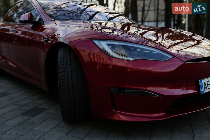 Лифтбек Tesla Model S 2023 в Днепре