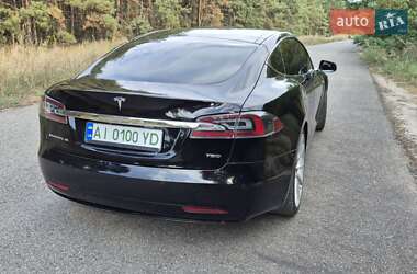 Лифтбек Tesla Model S 2016 в 