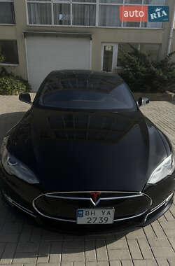 Ліфтбек Tesla Model S 2015 в 