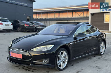 Лифтбек Tesla Model S 2014 в Виннице