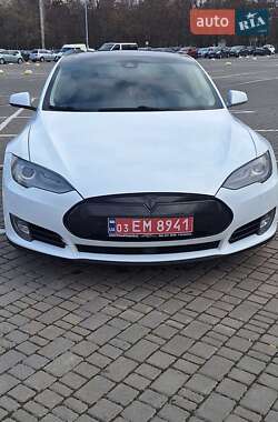Tesla Model S 2015 Tesla Model S 2015