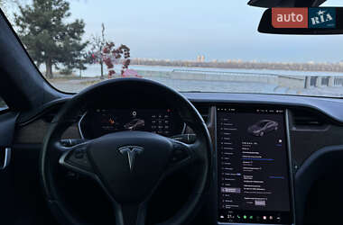 Лифтбек Tesla Model S 2020 в 