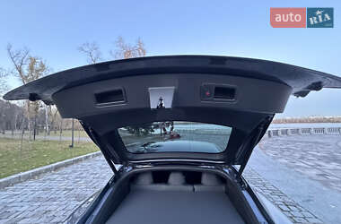 Лифтбек Tesla Model S 2020 в 